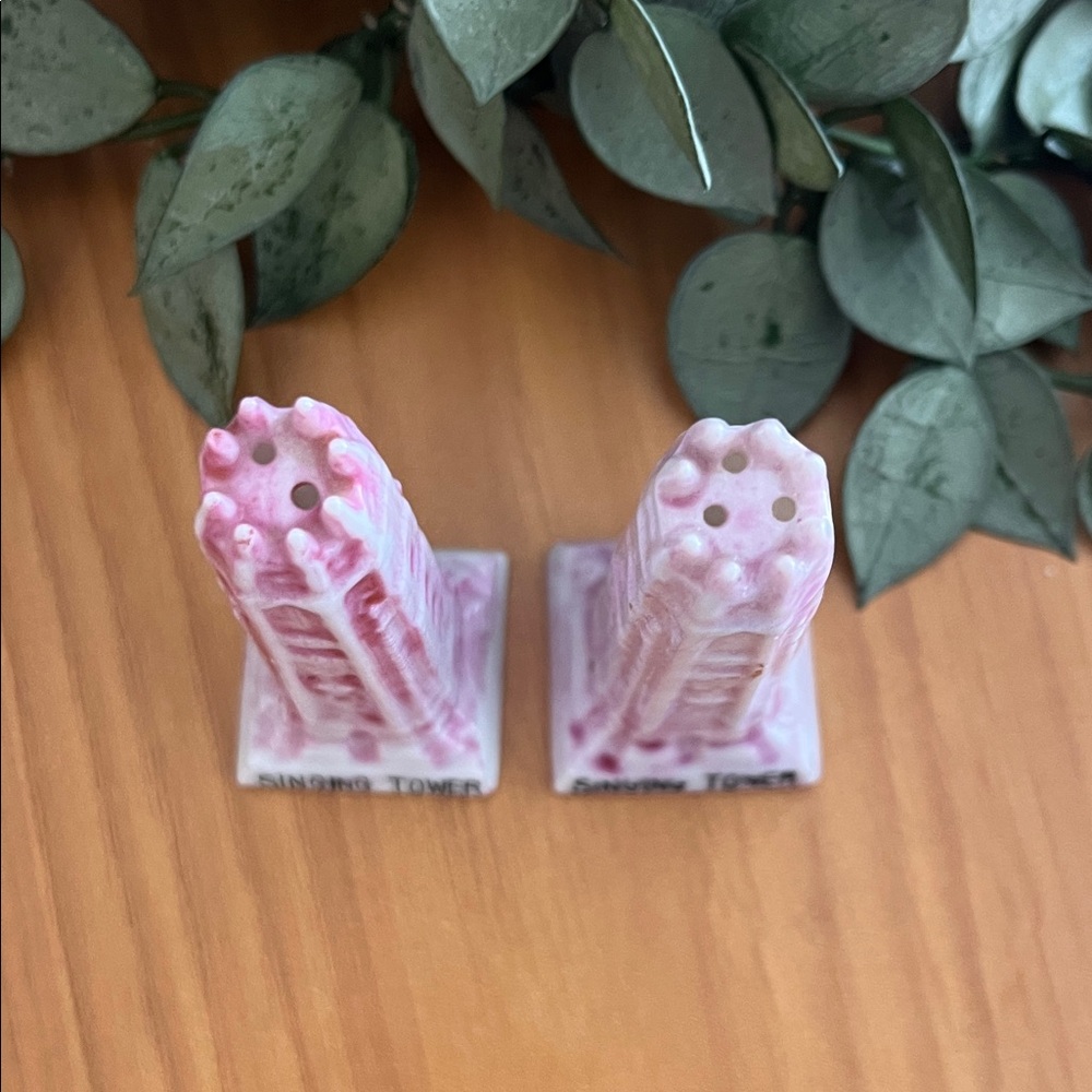 Singing Tower Vintage Salt & Pepper Shakers Made in Japan EUC - Picture 2 of 9